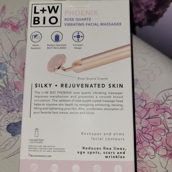 LUXE + WILLOWPhoenix Rose Quartz Stone Vibrating Facial Massager - Picture 3 of 5